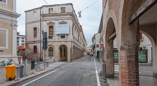 Ex Questura di Treviso, il Tar da' ragione ai residenti e blocca il progetto del residence di lusso con park interrato di due piani
