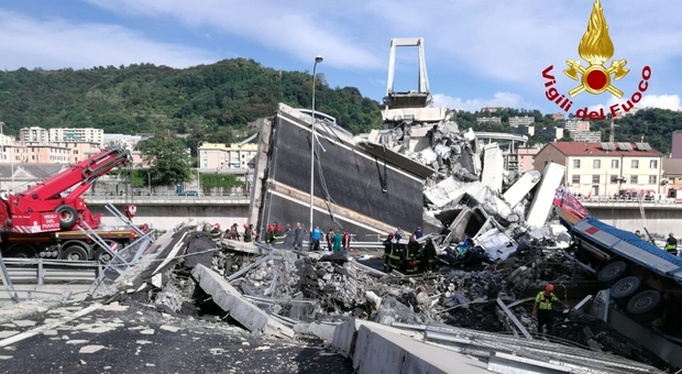 Genova, cosa è successo nella notte: 35 morti, ma i cercano ancora sopravvissuti