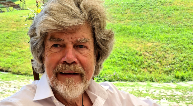 Reinhold Messner: «Quest'anno ho avuto paura di morire. Fermarsi fa male a testa e muscoli»