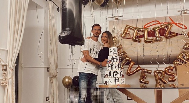 Napoli, il romantico Fabian fa festa: primo anniversario con la sua Lulu