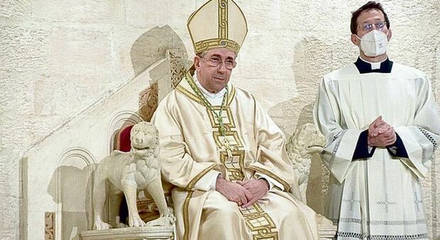 Sicurezza e aggressioni, l'arcivescovo: «Il mondo degli adulti assente. Così nascono le baby gang»