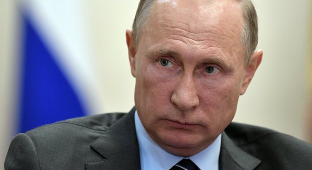Russia, Putin distrugge le ultime armi chimiche. E attacca gli Usa: «Non rispettano gli impegni»