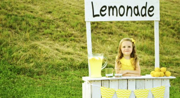 I banchetti di limonate dei bambini diventano legali, via libera in Colorado