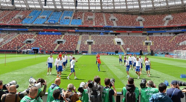 Mondiali, l’apertura è al ribasso tecnico: in campo Russia e Arabia Saudita