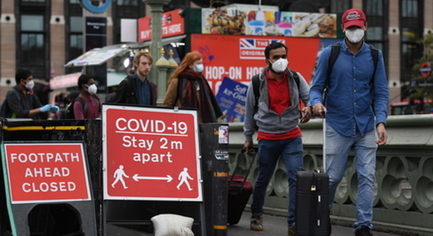 Coronavirus, la Gran Bretagna ripristina la quarantena obbligatoria di 14 giorni per chi arriva dall'Italia