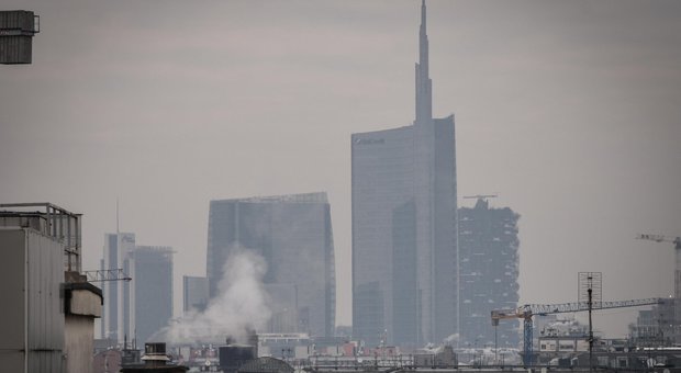 Smog, Pm10 in calo e l'aria migliora: revoca divieti da martedì 21 gennaio