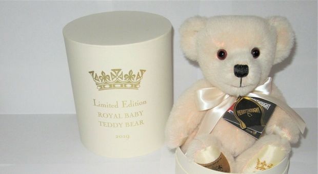 Royal baby, gli orsetti-bomboniera in vendita su eBay per 2.500 sterline
