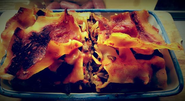 Pesaro, ruba e mangia una lasagna nel supermercato: inseguimento vano