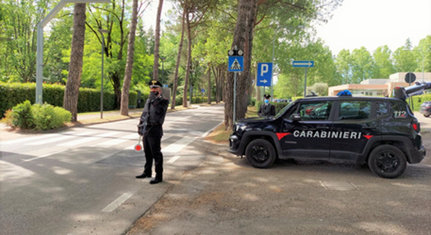 Dai controlli dei carabinieri sono risultati senza Green pass : multati due titolari di attività commerciali