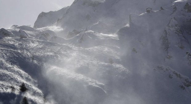 Tragedia in montagna, scialpinista muore sotto una valanga in Norvegia