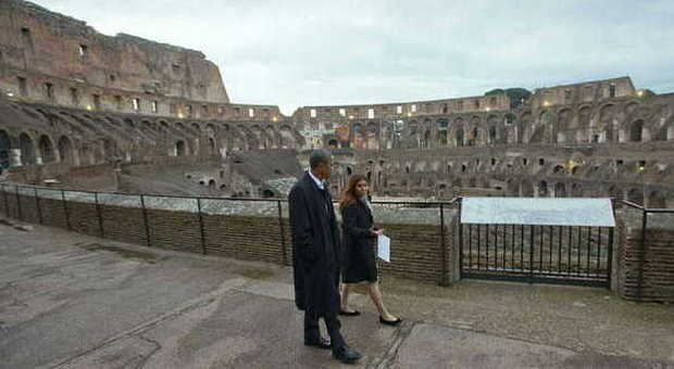 Obama a Roma, il Colosseo per un giorno senza camion bar e centurioni