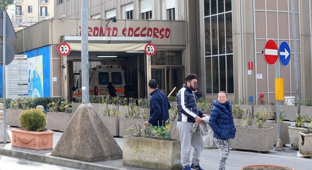Napoli, l'allarme dei medici del Santobono: «Sempre più bambini positivi all'hashish»