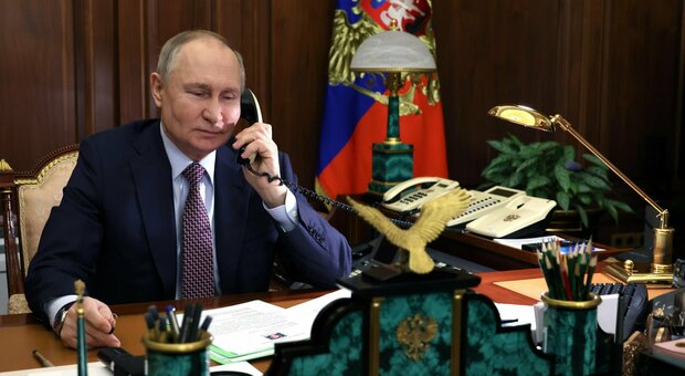 Putin, dalla trattativa (segreta) per il cessate il fuoco all'attacco alla Nato entro il 2025: qual è la nuova strategia di Mosca?