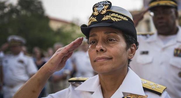 Un'ammiraglia afro-americana guiderà il comando interforze Nato di Napoli