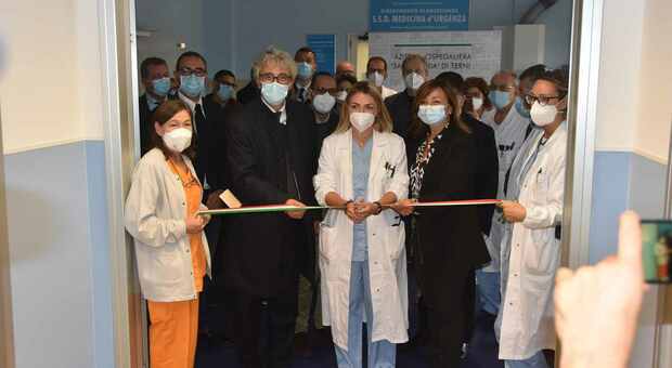 Terni, dopo vent'anni di battaglie inaugurato il nuovo reparto di Oncoematologia