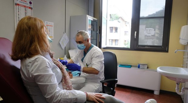 Test sierologici a pagamento, ecco i laboratori della provincia di Frosinone autorizzati dalla Regione