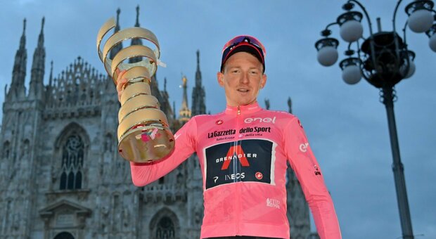 Hart vince il Giro d'Italia, a Ganna l'ultima crono