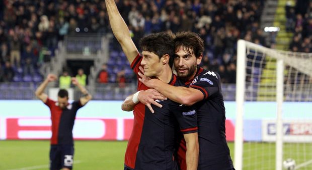 L'attaccante maceratese Federico Melchiorri, 29 anni, dopo un gol segnato con il Cagliari