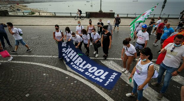 Whirlpool Napoli Est, vertice al ministero senza l'azienda: tavolo aggiornato al 14 luglio