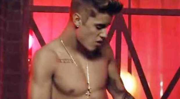 Justin Bieber super sexy nel nuovo video “All that matters”