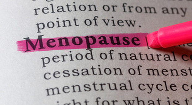 Menopausa, sdoganata la pillola che combatte vampate, osteoporosi, insonnia e depressione