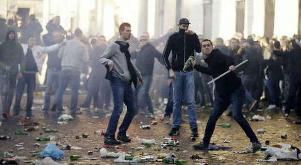 Roma-Feyenoord, dopo la devastazione degli hooligan l'Ambasciata olandese: «I colpevoli saranno puniti. L'italia conti su di noi»