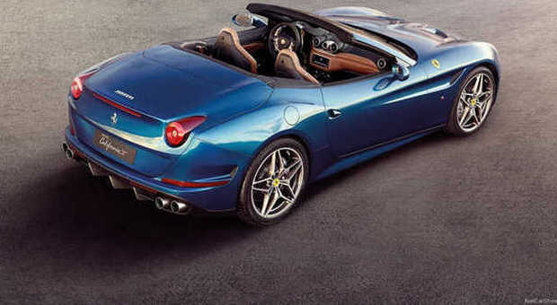 La nuova Ferrari California T che sarà esposta al salone di Ginevra