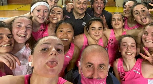 Basket femminile: la Pink Lanini Terni under 17 vince il titolo regionale