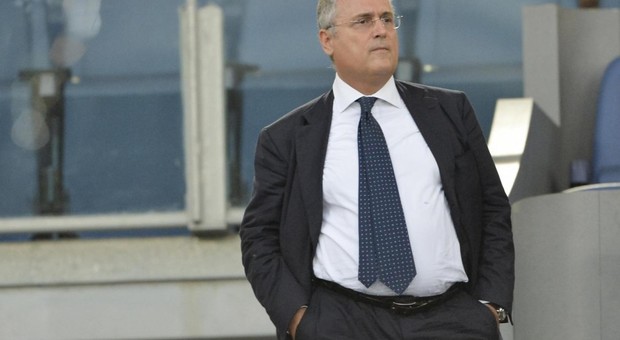 Lazio, trattativa tra Lotito e la squadra per il taglio stipendi