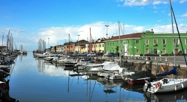 Pesaro, rubano i motori delle barche al porto: per la legge non saranno puniti
