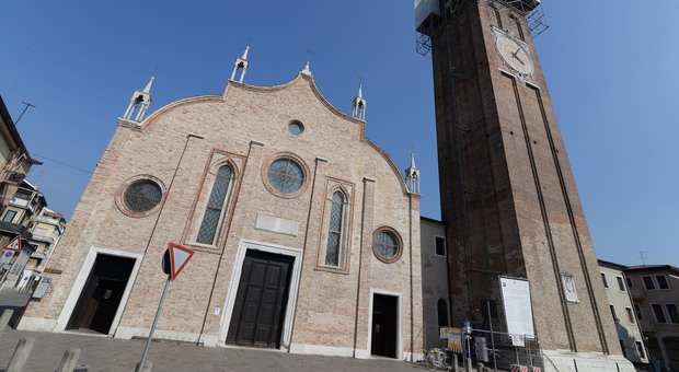 La chiesa Santa Maria Maggiore cerca sponsor per il restauro di arredi e dipinti