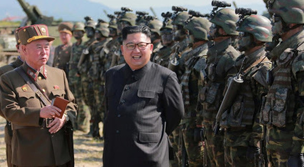 Corea del Nord spara a soldati Corea del Sud, i dubbi sulla riapparizioni di Kim Jong-un e i timori per l'arsenale nucleare