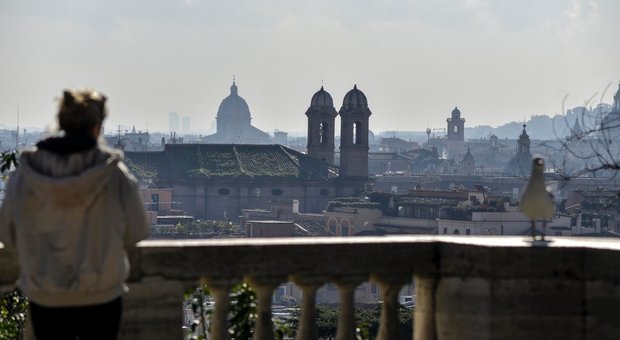 La coltre di smog su Roma