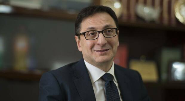 Napoli, il senatore Carbone rientra in Forza Italia: «Sono dalla parte dei moderati»