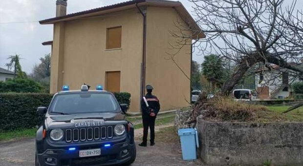 Donna uccisa in casa a Meduno, nell'abitazione anche un uomo ferito: è giallo
