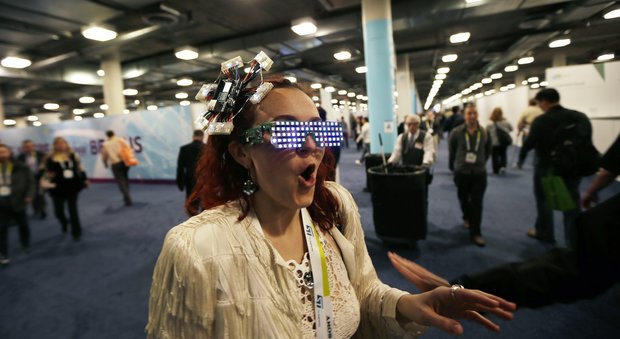 Al Ces di Las Vegas visori per la realtà virtuale e auto sempre connesse