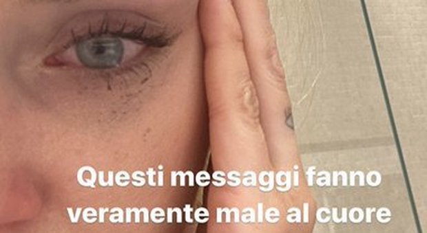 Chiara Ferragni, lacrime in diretta: «Ragazze, denunciate chi abusa di voi»