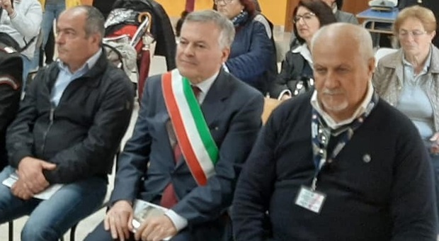il vicesindaco De Parasis con il sindaco Bussiglieri