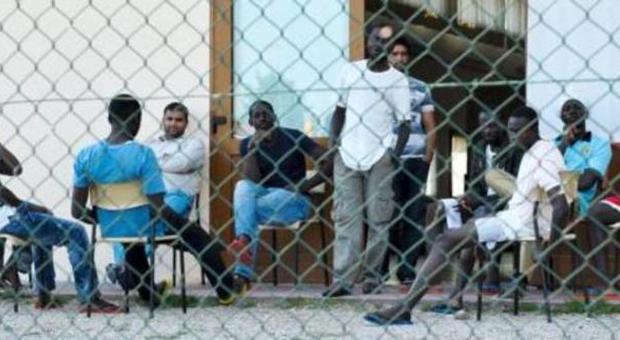 Gli sbarchi non si fermano, in Veneto arrivano altri 722 profughi