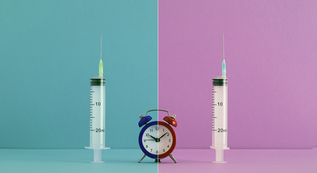 Vaccini anti-Covid e influenza, insieme si può. Gli esperti: «La sovrapposizione è sicura»