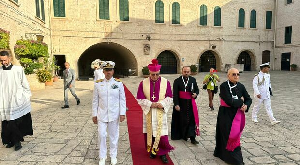 Taranto, si insedia Ciro Miniero, il nuovo vescovo. Le prime parole
