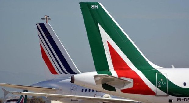 Alitalia, in 40 anni è costata agli italiani 7,4 miliardi