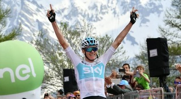 Giro d'Italia, impresa Froome: 83 km di fuga, vittoria di tappa e maglia rosa