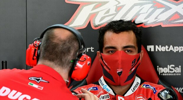 Impresa di Danilo Petrucci che partirà dalla prima fila nel Gran Premio di Francia a Le Mans. Terzo tempo per il ducatista ternano.
