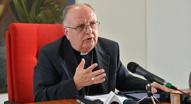 L'arcivescovo Luigi Moretti