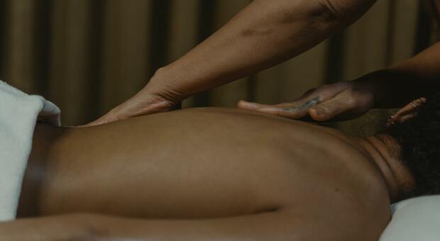Massaggi (foto Pexels - Tima Miroshnichenko)