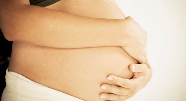 Al quinto mese di gravidanza va in ospedale per un'ecografia: "Ripassi tra 10 mesi"