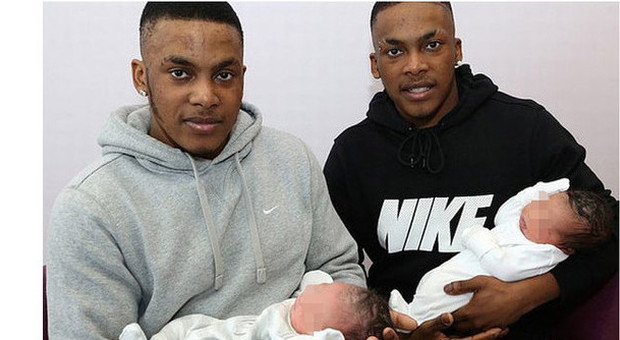 Due gemelli diventano papà lo stesso giorno e nello stesso ospedale. C'era una possibilità su 150mila