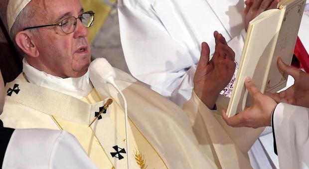 Papa Francesco scuote la Polonia per farsi ascoltare dal resto dell'Europa: basta con gli egoismi