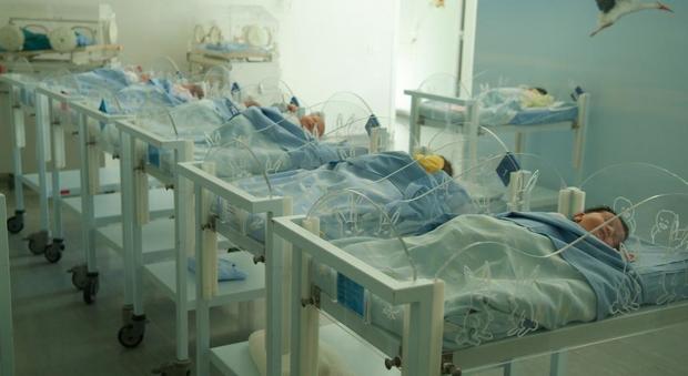 Vaccini, bimba di due mesi muore nel sonno a Torino dopo esavalente